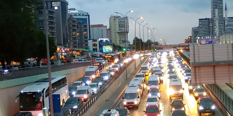 Müdahale Etmek ve Akışta Kalmak